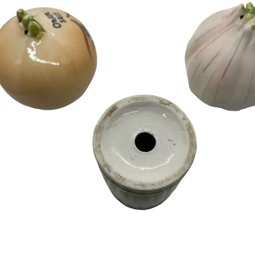 Anthropomorphic Salt Shakers Celery Onion Garlic Vegetable Head Vintage Norcrest